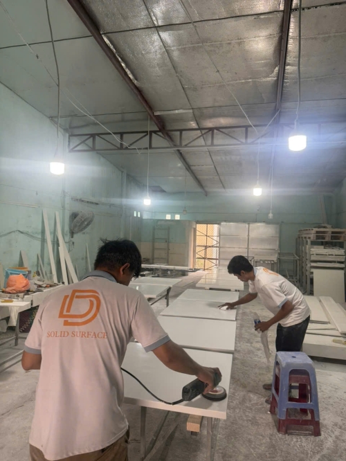 Xưởng sản xuất đá HCM